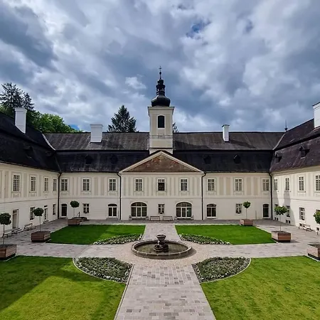 Stvorlistok - Luxusne Ubytovanie, Vo Svaetom Antone Pri Banskej Stiavnici B&B Banská Štiavnica